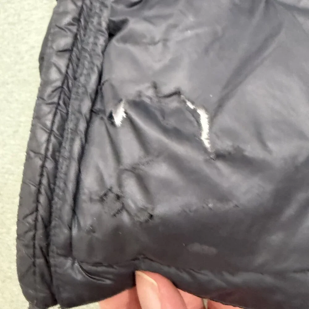 Champion C9 Puffer Jacket Mens Small Black Down - Picture 5 of 8